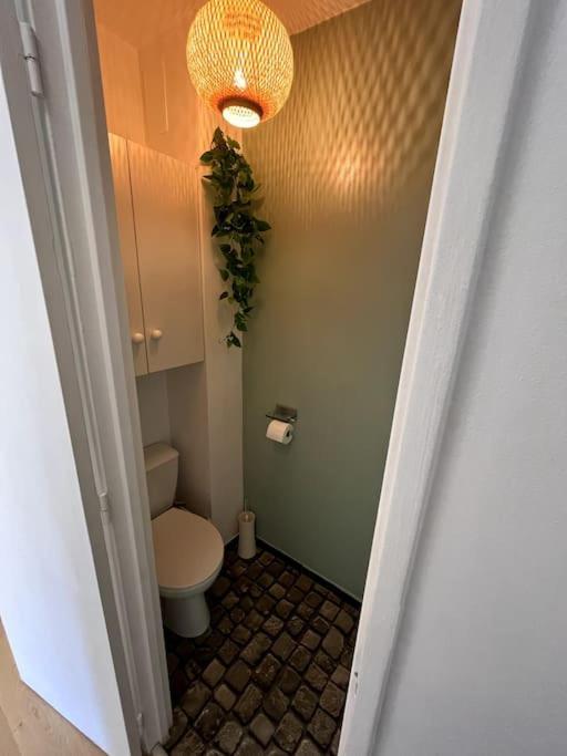 Superbe Appartement Avec Belle Vue Jardin Paris Eksteriør billede
