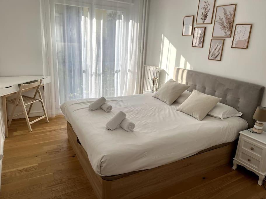 Superbe Appartement Avec Belle Vue Jardin Paris Eksteriør billede